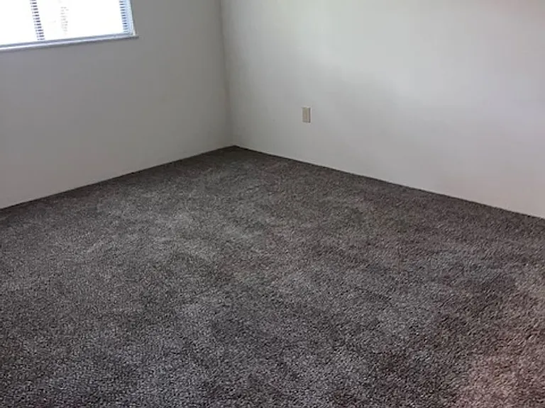 Brandychase Apartments — Photo 9