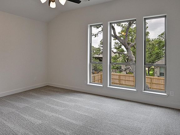 4th image of 211 Boulder Creek