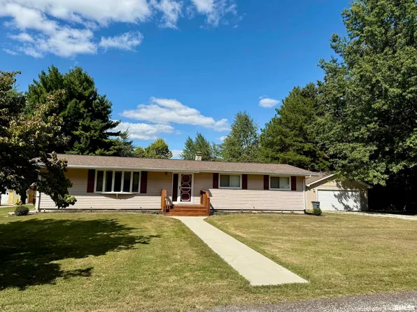 1669 Village Green Rd, Petersburg, IL 62675