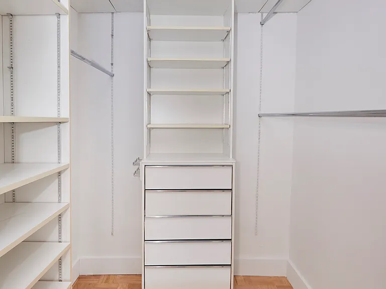 340 E 64th St #5B — Photo 9