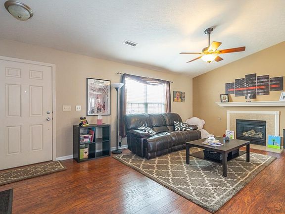 4th image of 7803 Highbrook Dr
