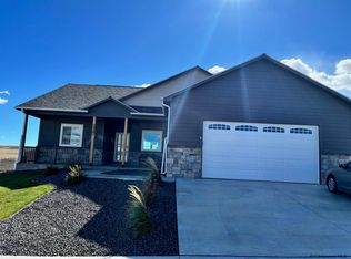 2247 Pack Saddle Rd, Cheyenne, WY 82007