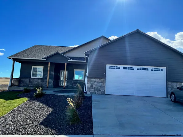 2247 Pack Saddle Rd, Cheyenne, WY 82007