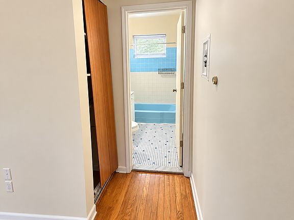 4th image of 106 Mill Rd APT 12