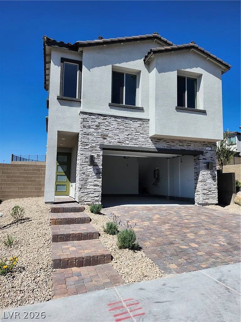 4 bed, 4.0 bath, 2242 sqft, $3,200 — Photo 1