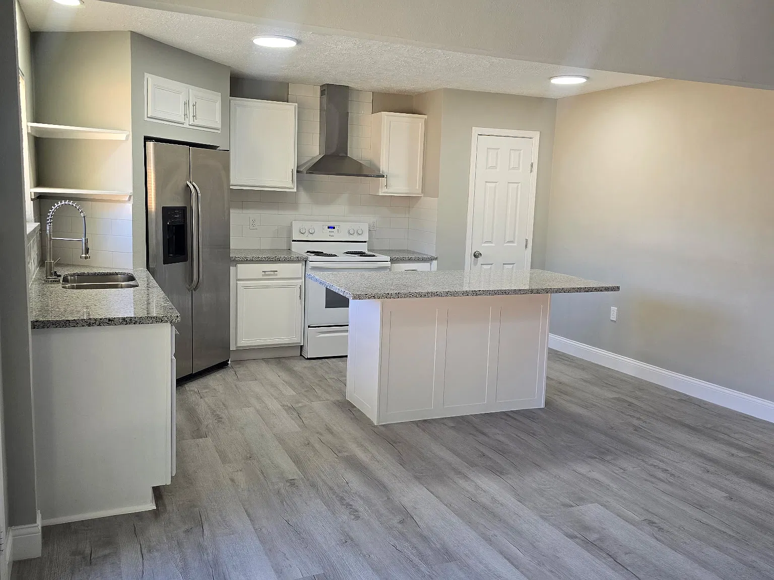 4 bed, 1618 sqft, $2,400 — Photo 4