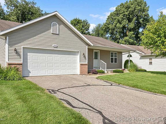 3rd image of 253 Timber Creek Cir NW #81