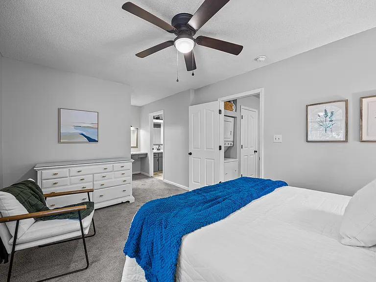 515 W 2nd St #4 — Photo 11