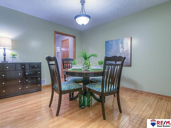 5th image of 108 Longwood Dr