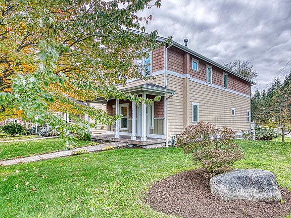 3rd image of 19477 Caldart Ave NE