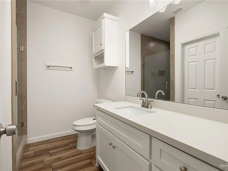 2105 E Viviana St #2 — Photo 11