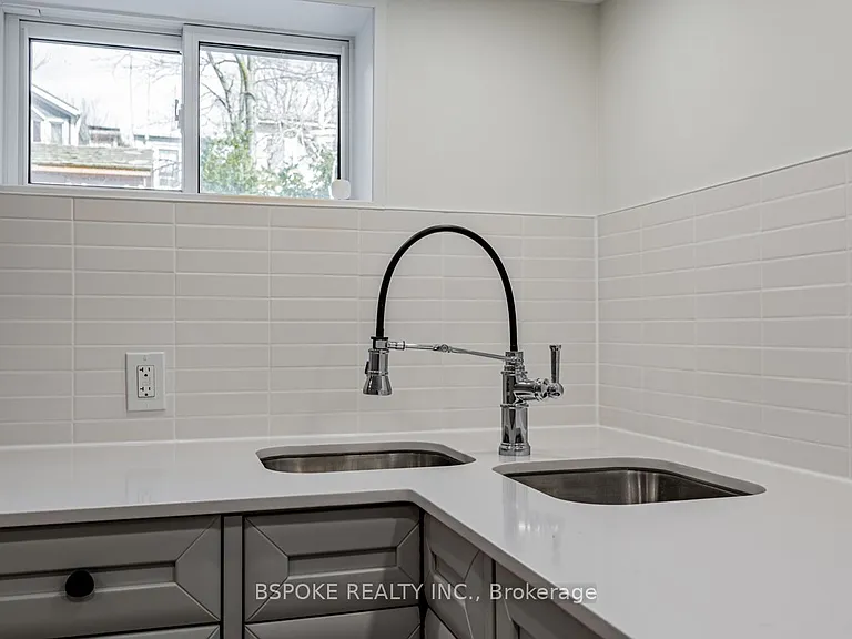 4 Hartford Ave #BASEMENT — Photo 9