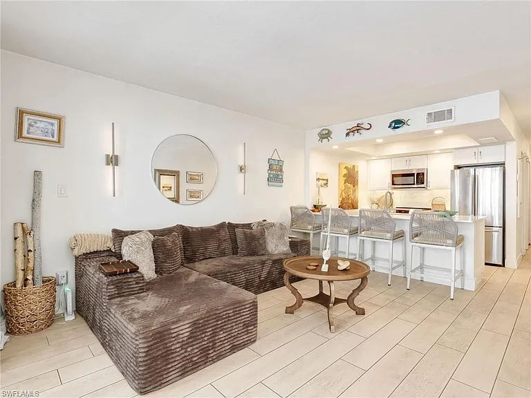 260 Southbay Dr #107 — Photo 11