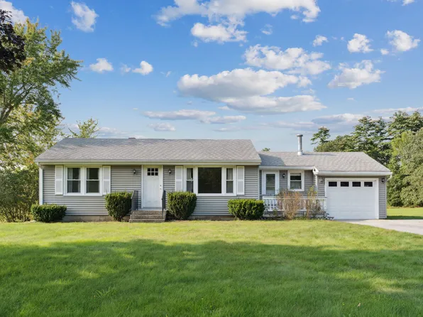 130 Winn Road, Falmouth, ME 04105