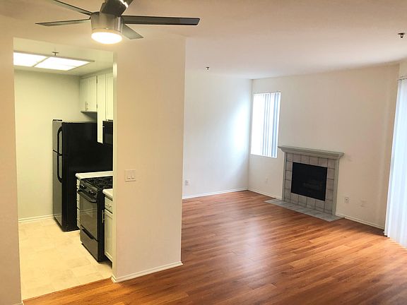 2nd image of 1545 Amherst Ave #21502450