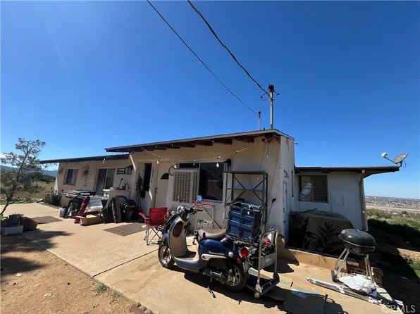 20474 Gemmill Rd, Apple Valley, CA 92308