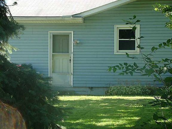 5th image of 750 Boyce St