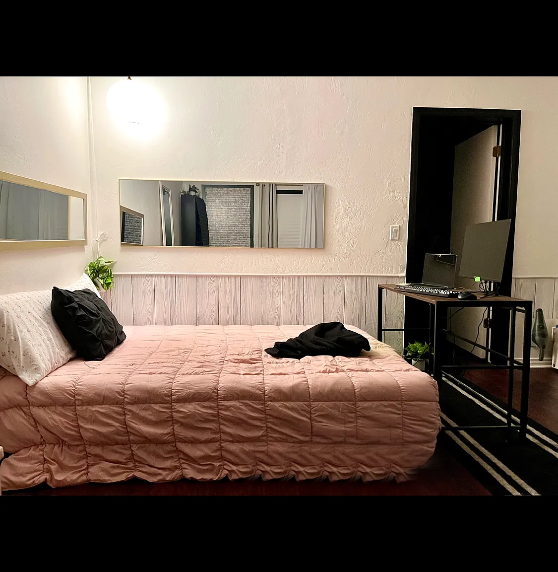 Studio, 450 sqft, $1,780 — Photo 1