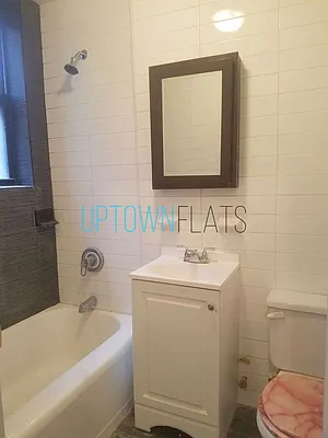 Rented by Uptown Flats LLC | media 2