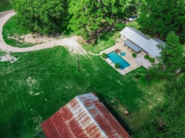 1977 County Road 813, Nacogdoches, TX 75964