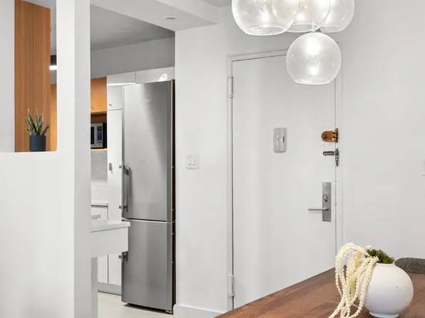 100 West 12th Street image 9 of 13