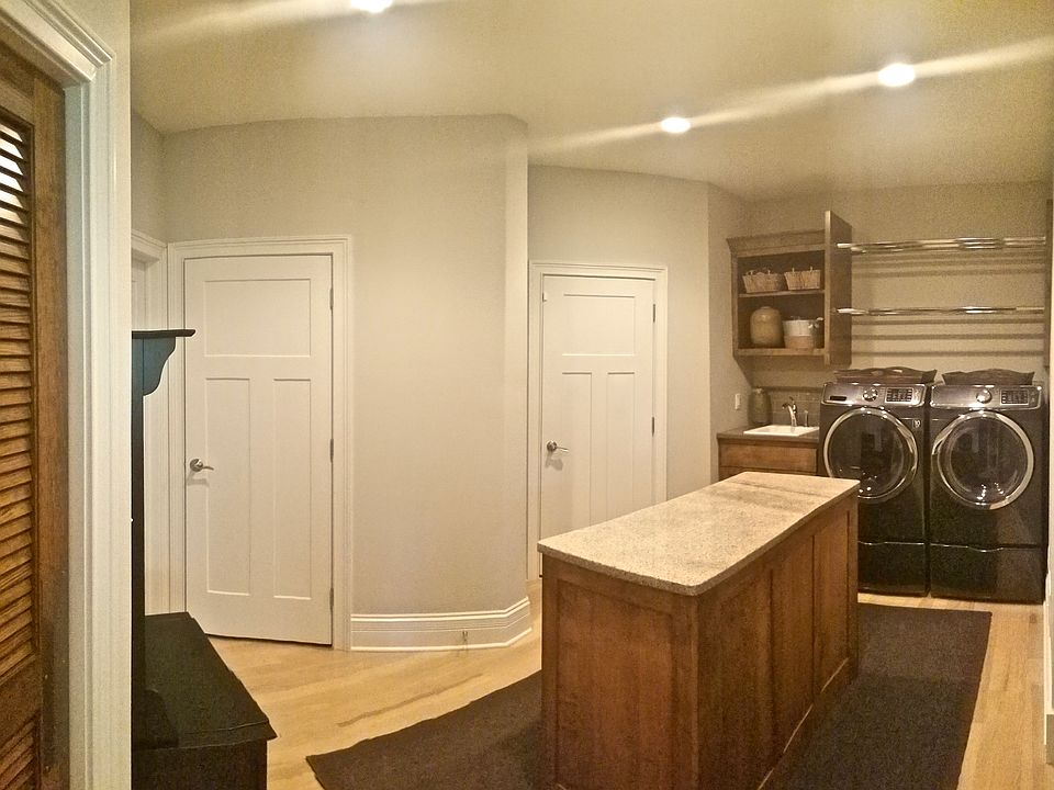 2nd image of 4210 Chapel Hill Ct