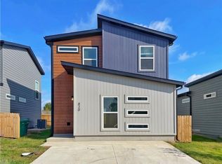 820 Boardwalk Ave, Centerton, AR 72719