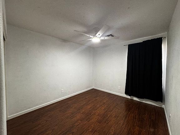 4th image of 2420 W Cordia Ln