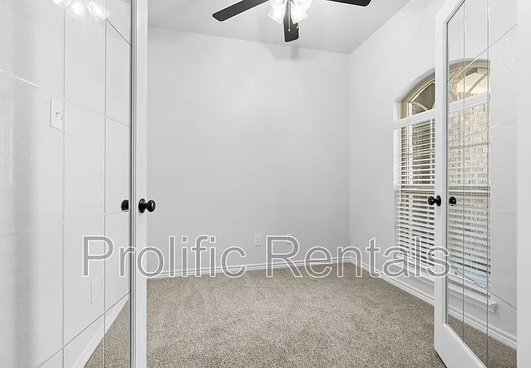 507 Tooter St — Photo 7