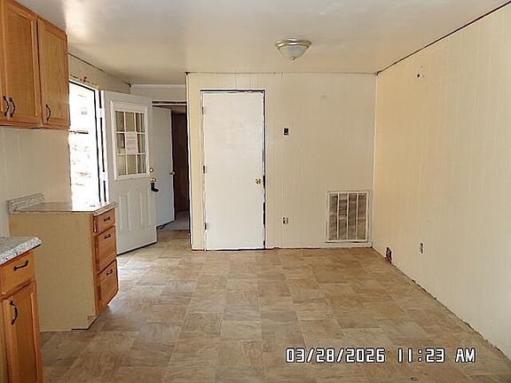 5th image of 80 Green Meadow Ln