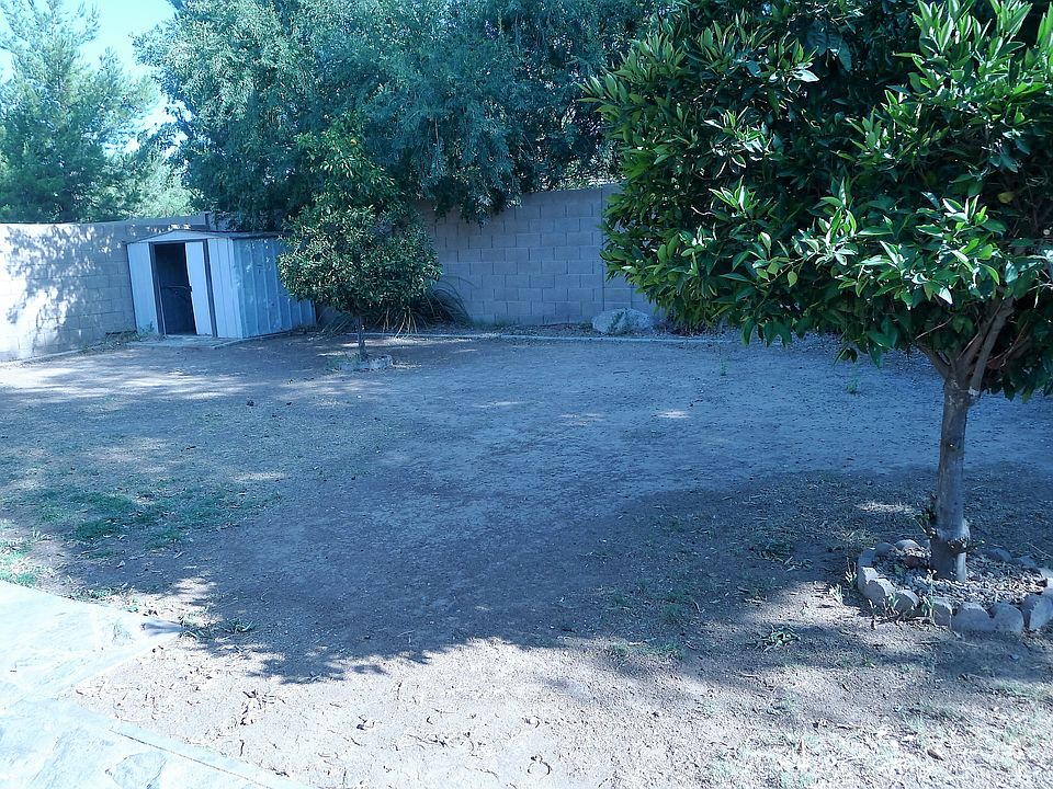 2nd image of 3152 E Millbrae Ln