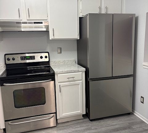 5th image of 2866 Somerset Park Dr APT 202