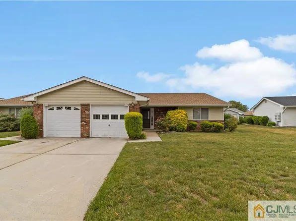 809 Sewell Rd #B, Monroe Township, NJ 08831