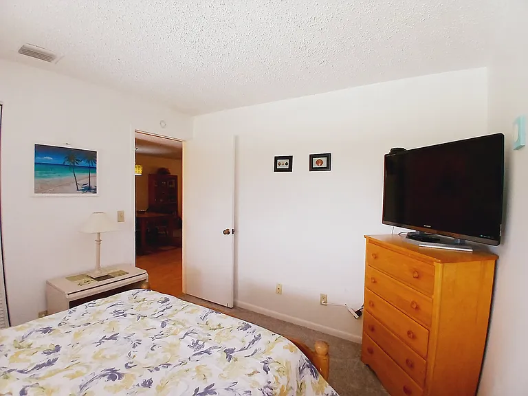 201 Saint Lucie Ln #808 — Photo 14
