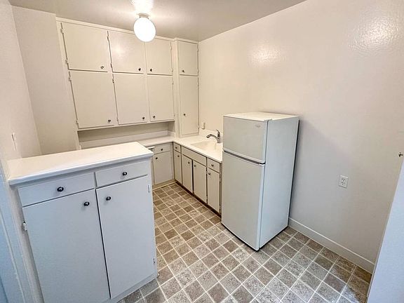 4th image of 2395 Francisco St APT 106