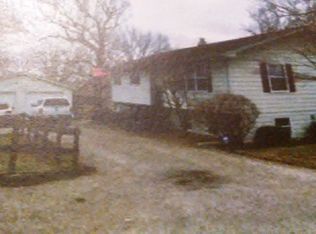 3323 Hickman Rd, Des Moines, IA 50310