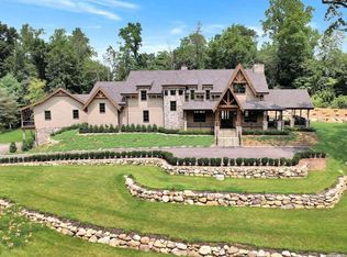 515 Centre Island Rd, Centre Island, NY 11771
