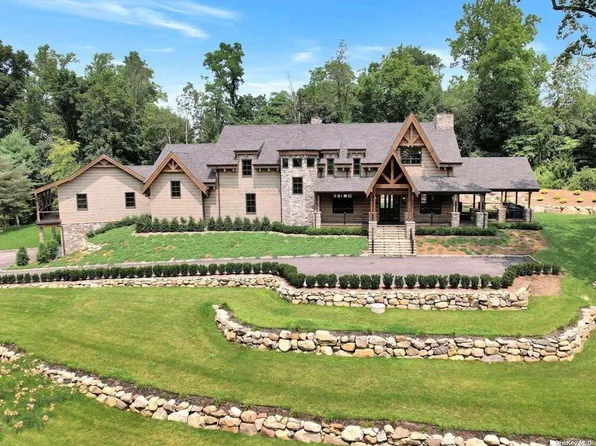 515 Centre Island Road, Centre Island, NY 11771