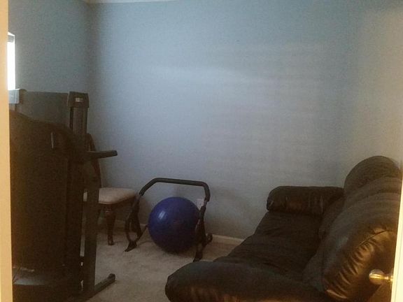 5th image of 1780 Hollow Glen Dr