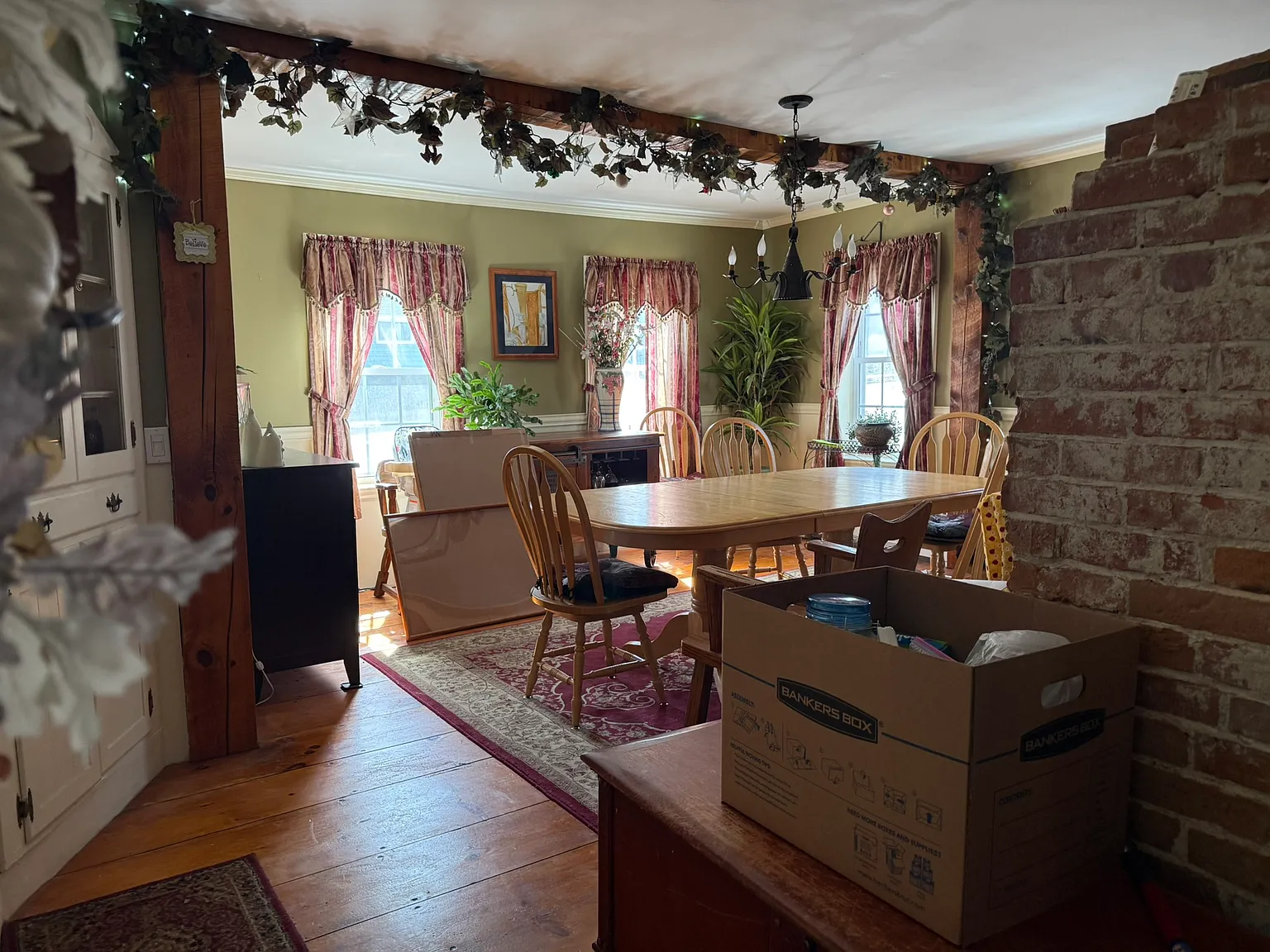 4 bed, $3,500 — Photo 4