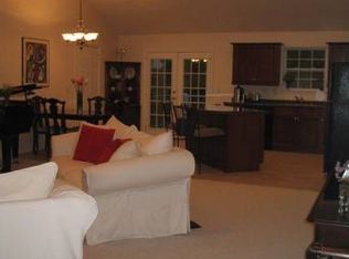 9701 Robinson Farm Rd, Ooltewah, TN 37363