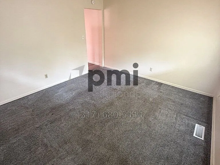 228 S Green St #B — Photo 20