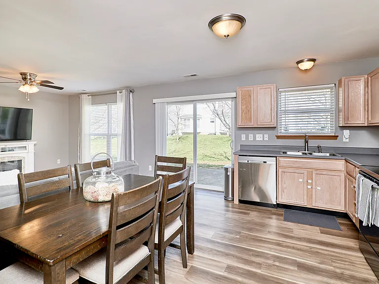 206 Waterside Crossing Ct — Photo 15