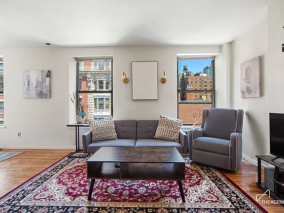 2nd image of 310 W 95th St APT 5D
