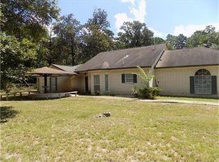 117 White Oak Dr N, New Caney, TX 77357