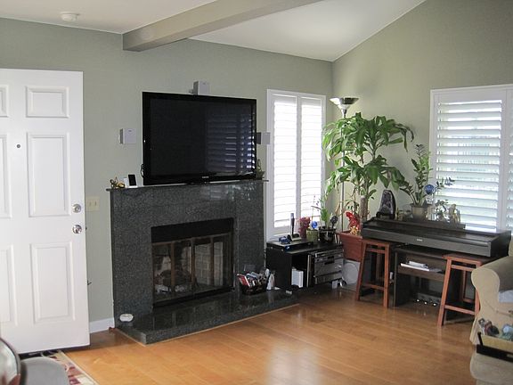 2nd image of 685 N Lark Ellen Ave