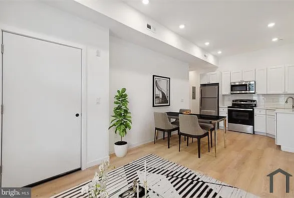 5102 Arch St #2 — Photo 15
