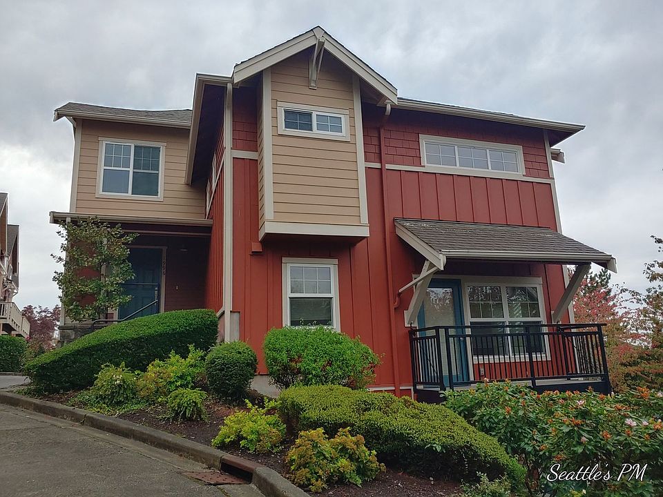 1st image of 1996 17th Ave NE
