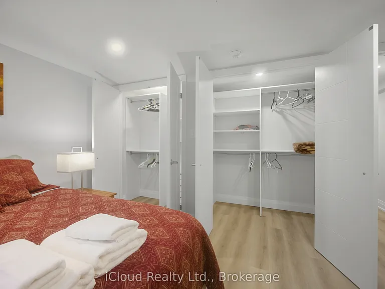 23 Swanhurst Blvd #B — Photo 12