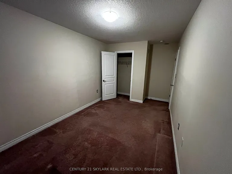 96 Charleswood Cres — Photo 22